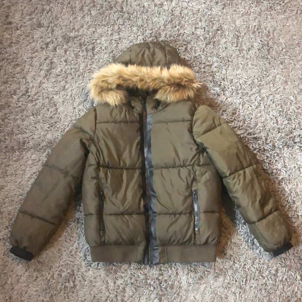 Zara Kids Puffer Jacket with fur trim size 9